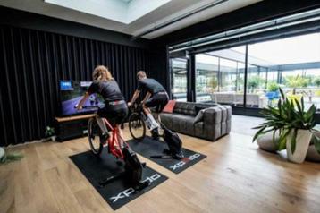 Xpedo APX Pro Smart fietstrainer met gratis trainingsmat beschikbaar voor biedingen