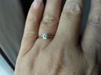18 karaat goud. Diamant van 0,30cr maat 58, Handtassen en Accessoires, Ringen, Gebruikt, Wit, Ophalen of Verzenden, Met edelsteen