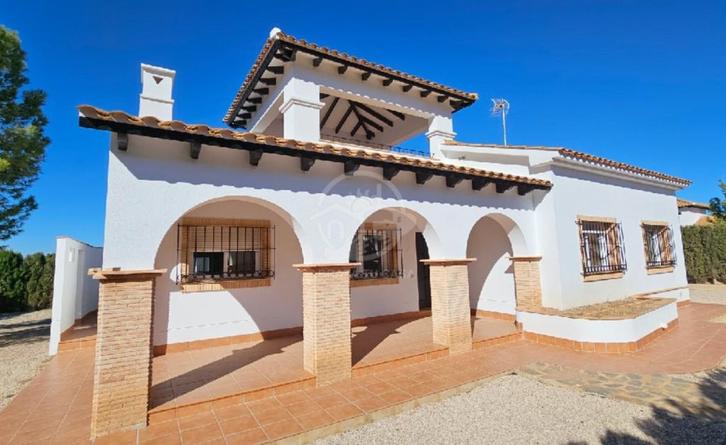 Instapklare villa op een 850 m² prachtig gelegen plot, Immo, Buitenland, Spanje, Woonhuis, Landelijk