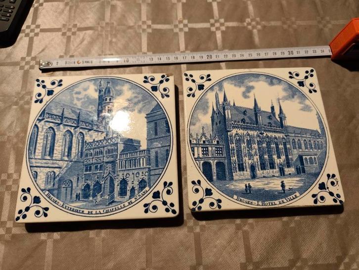 Fully glazed Bruges tiles, unsigned., Antiek en Kunst, Antiek | Wandborden en Tegels, Ophalen of Verzenden