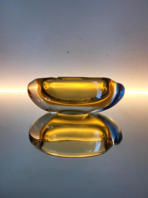 Glazen schaaltje Frantisek Zemek, Sklarny Mstisov, jaren 196, Antiek en Kunst, Antiek | Glaswerk en Kristal, Ophalen of Verzenden