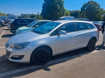 Opel Astra 1.7 Diesel 2015, Achat, Boîte manuelle, Noir, 5 portes