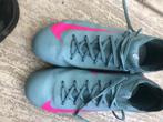 Nike voetbalschoenen Nike mt 37,5, Sport en Fitness, Ophalen, Zo goed als nieuw, Schoenen
