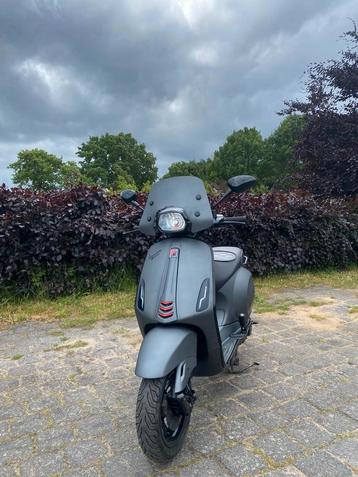 Vespa Sprint 2016 - 80cc Polini x malossi-akra - NL kenteken beschikbaar voor biedingen