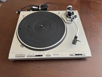 Technics SL-D303 platenspeler beschikbaar voor biedingen