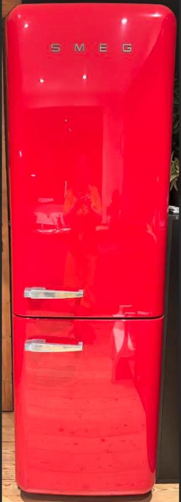 Smeg retro koelkast rood, Elektronische apparatuur, Koelkasten en IJskasten, Ophalen, Gebruikt, 200 liter of meer, 60 cm of meer