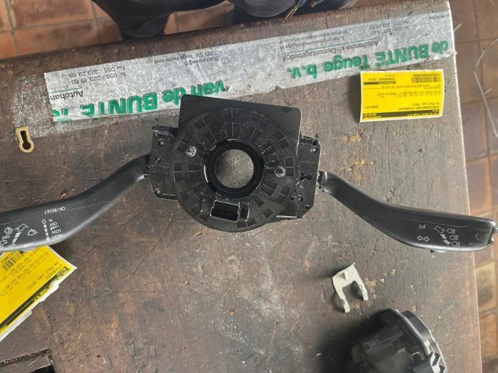 Combischakelaar Stuurkolom van een Volkswagen Polo, Auto-onderdelen, Dashboard en Schakelaars, Volkswagen, Gebruikt, 3 maanden garantie