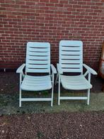 Gratis 2 witte plastic tuinstoelen, Tuin en Terras, Ophalen, Zo goed als nieuw, Plastic