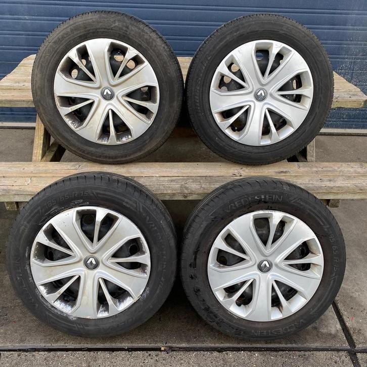 Renault Clio GrandTour 185-65-15 4x100 - Set 10.13, Auto-onderdelen, Banden en Velgen, Banden en Velgen, Zomerbanden, 15 inch