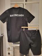 Ensemble balenciaga jamais portée de très bonne qualité