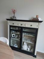 Vitrine kast met glazen schuifdeuren, Huis en Inrichting, Ophalen, Zo goed als nieuw, Zwart, Hout
