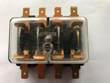 Bosch 0354 041 001 Zekeringskastje voor oldtimer 4x8A, Motoren, Ophalen, Nieuw