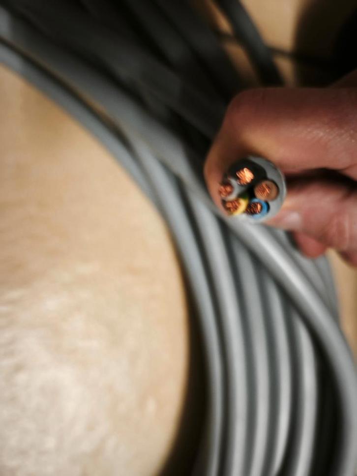 Elektriciteit 5 draadskabel HAR-HO5VV- F Eco Dop 0750 -29,8m, Doe-het-zelf en Bouw, Elektriciteit en Kabels, Zo goed als nieuw