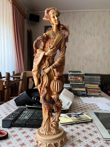 Statue