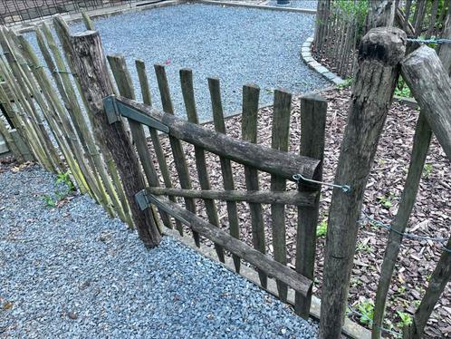 Tuinpoort met twee palen ( 3 stuks beschikbaar), Tuin en Terras, Tuinhekken en Hekwerk, Gebruikt, Hout, Ophalen