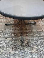 Table solide en bon état à vendre, Ophalen, Zo goed als nieuw