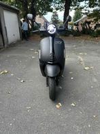 B-klasse scooter Venesi, Fietsen en Brommers, Zo goed als nieuw, Benzine, Ophalen, Overige merken