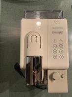 Nespresso DeLonghi Lattissima, Elektronische apparatuur, Koffiezetapparaten, Ophalen, Koffiepads en cups, Gebruikt, Koffiemachine