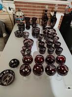 A beautiful collection of glasses and decanters plus other a, Enlèvement ou Envoi