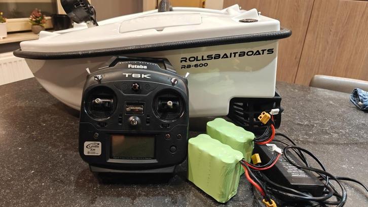 Voerboot Rolls, Watersport en Boten, Hengelsport | Karpervissen, Zo goed als nieuw, Overige typen, Ophalen