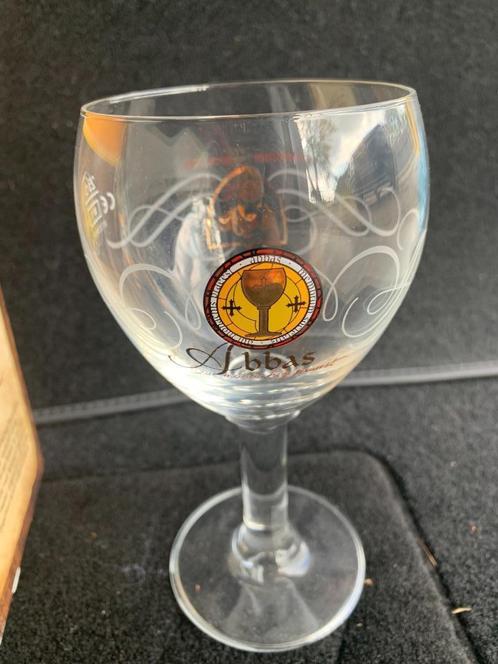Leffe glas Abbas (in doos), Verzamelen, Glas en Drinkglazen, Zo goed als nieuw, Bierglas, Ophalen
