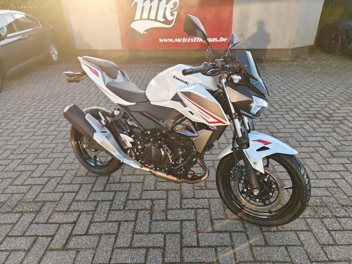 Kawasaki Z400 2024 800km, Motoren, Motoren | Kawasaki, Bedrijf, Naked bike, 12 t/m 35 kW, 2 cilinders, Minimaal motorrijbewijs A2
