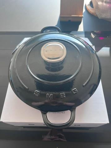 Smeg cast iron braiser gietijzer beschikbaar voor biedingen
