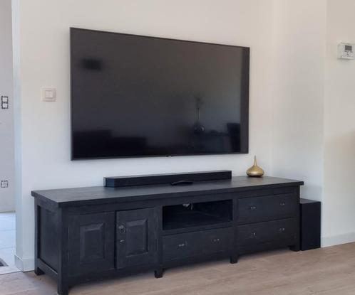 TV-meubel in mat zwart – 180 cm breed, Huis en Inrichting, Kasten |Televisiemeubels, Gebruikt, Ophalen