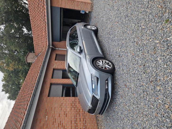 Reeds gekeurd voor verkoop!, Auto's, Skoda, Particulier, Superb, Trekhaak, Diesel, Euro 6, Automaat, Zilver of Grijs, Zwart, Leder
