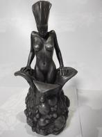 Sculpture de femme / rose  SKULL T de  Samuel Boulesteix, Antiquités & Art, Enlèvement ou Envoi