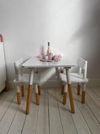 Kindertafel en stoeltjes, Ophalen, Zo goed als nieuw