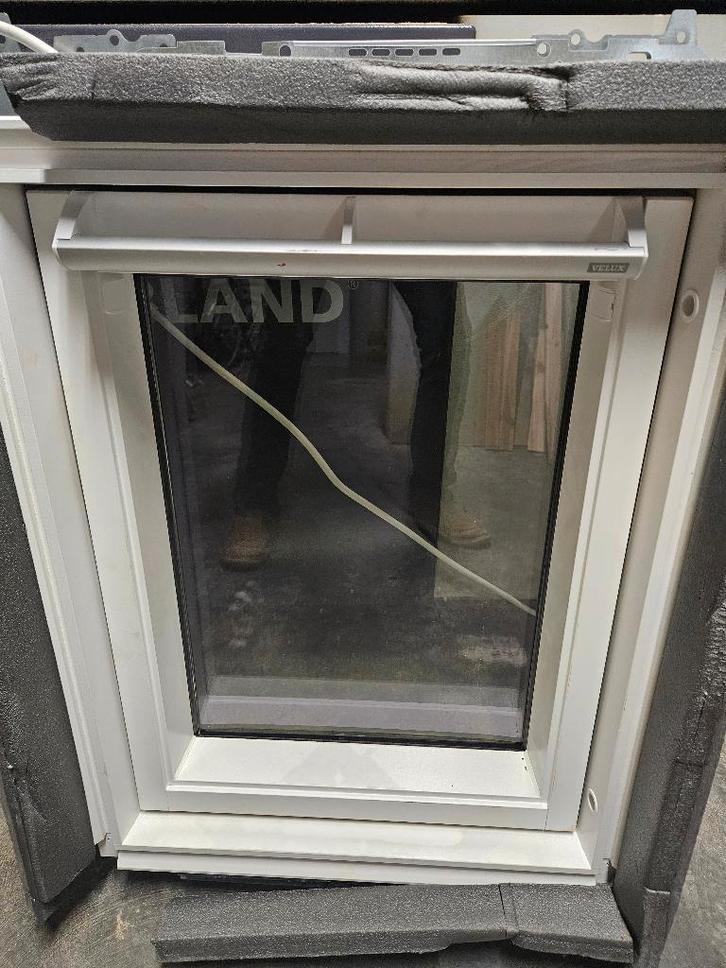 velux GGL CK01, Doe-het-zelf en Bouw, Hang- en Sluitwerk, Zo goed als nieuw, Ophalen