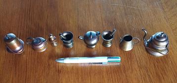 Koperen miniatuur koffie, melk, vijzel enz....15€ of een bod beschikbaar voor biedingen