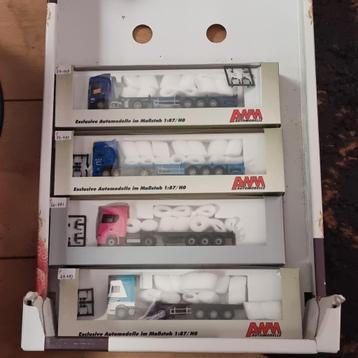 CONTAINER TRUCKS "LEEG" 1:87-H0 beschikbaar voor biedingen