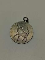 Hanger met sterrenbeeld Stier, Handtassen en Accessoires, Antieke sieraden, Ophalen, Overige materialen, Hanger