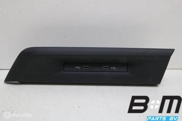 Dubbele USB-bus VW Golf 8 5NA035736 beschikbaar voor biedingen