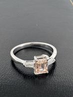 Witgouden ring met roze diamant, Handtassen en Accessoires, Ringen, Ophalen, Wit, Nieuw, 17 tot 18