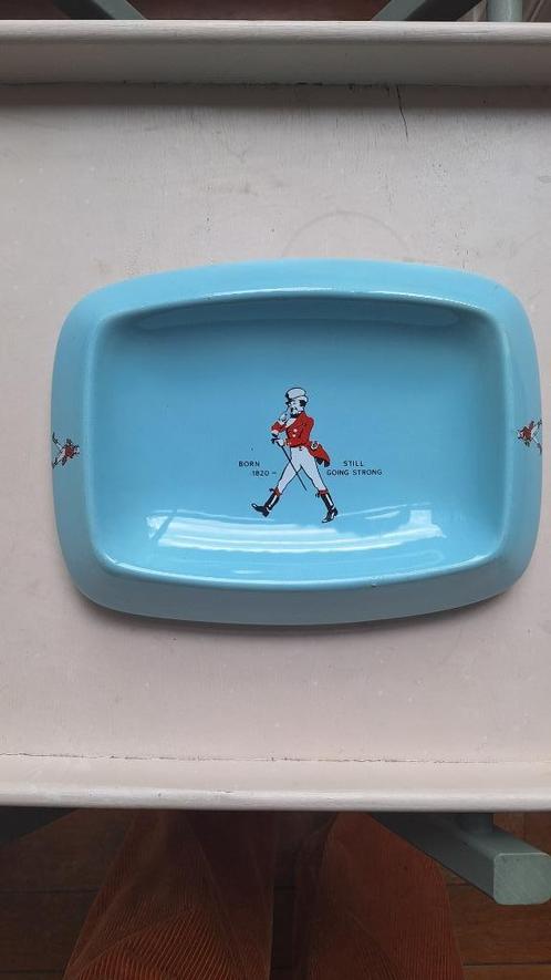 Johnnie Walker asbak schotel vintage Wade blauw Engeland, Antiek en Kunst, Curiosa en Brocante, Ophalen of Verzenden