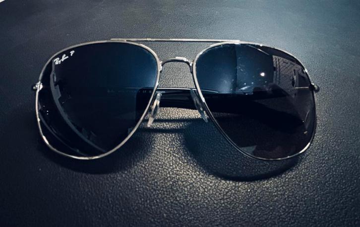 Ray-Ban RB3683 gepolariseerd - Goede conditie!, Handtassen en Accessoires, Zonnebrillen en Brillen | Heren, Zo goed als nieuw