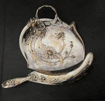 Antieke kruimelweger WMFM beschikbaar voor biedingen