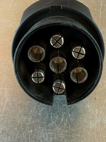 Adaptor 7 naar 13-polig beschikbaar voor biedingen