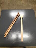 Trommelstokken met marsdrum en vilten hamer, Hobby en Vrije tijd, Spinnewielen en Spinnen, Ophalen, Zo goed als nieuw