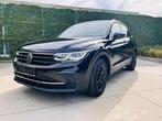 VW Tiguan 1.5 Tsi 150pk/automaat/garantie, 4 cilinders, Zwart, Bedrijf, 5 zetels