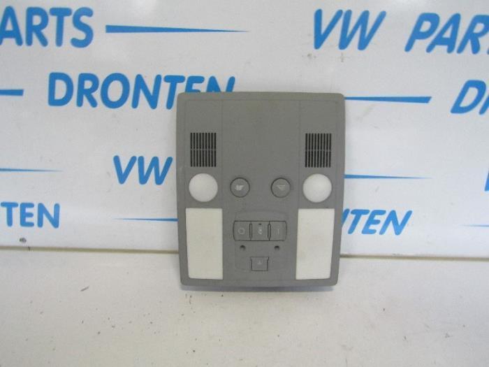 Eclairage intérieur arrière d'un Audi A8, Autos : Pièces & Accessoires, Éclairage, Audi, Utilisé, 3 mois de garantie, Enlèvement ou Envoi