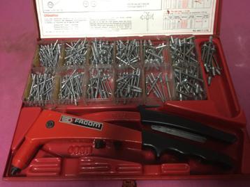 Coffret FACOM 460 Y1  beschikbaar voor biedingen