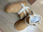 Monnalisa ugg laarsjes 30, Kinderen en Baby's, Verzenden, Nieuw