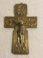 Antiek kruisbeeld, koper op hout +- 1920, Ophalen of Verzenden