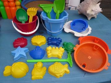Jouets pour Bac à sable et/ou Plage (21 pièces), Enfants & Bébés, Enlèvement, Comme neuf