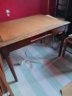 Ancienne table, Enlèvement