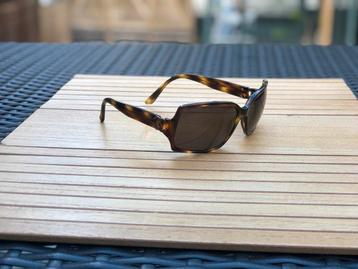 Lunettes de soleil CHANEL ET D&G beschikbaar voor biedingen
